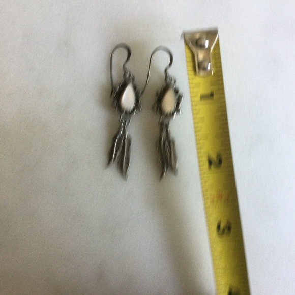 Sterling Silver Earrings With Pink Mother of Pearl - Picture 4 of 4